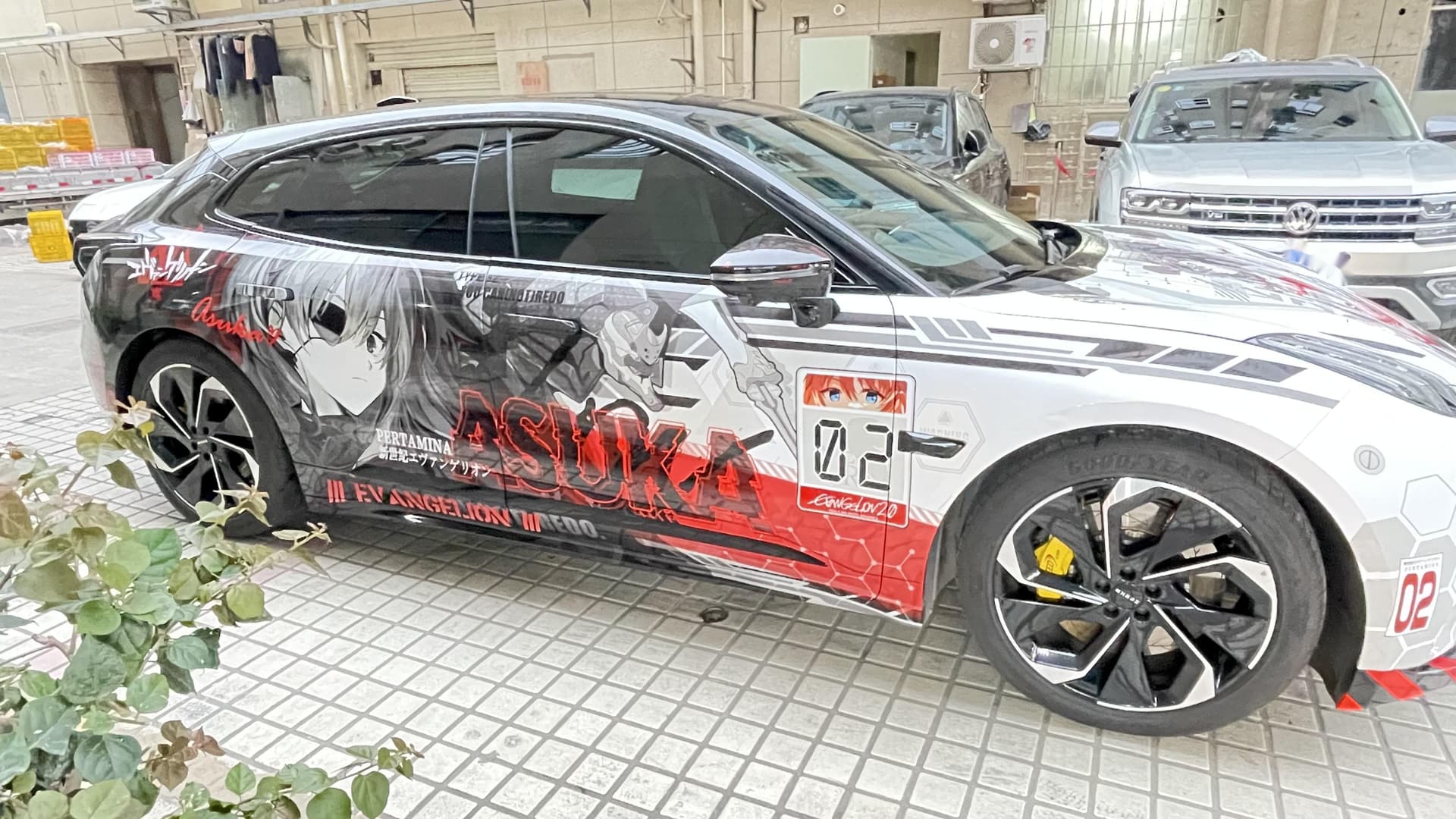Folieren Auto Kosten – Erregen Sie Aufsehen mit 10KWRAPS Anime-Car-Wraps