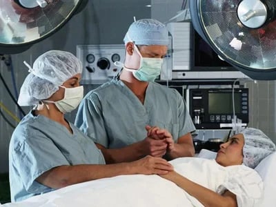 Brustvergrößerung mit Implantaten: Individuelle Beratung und maßgeschneiderte Lösungen